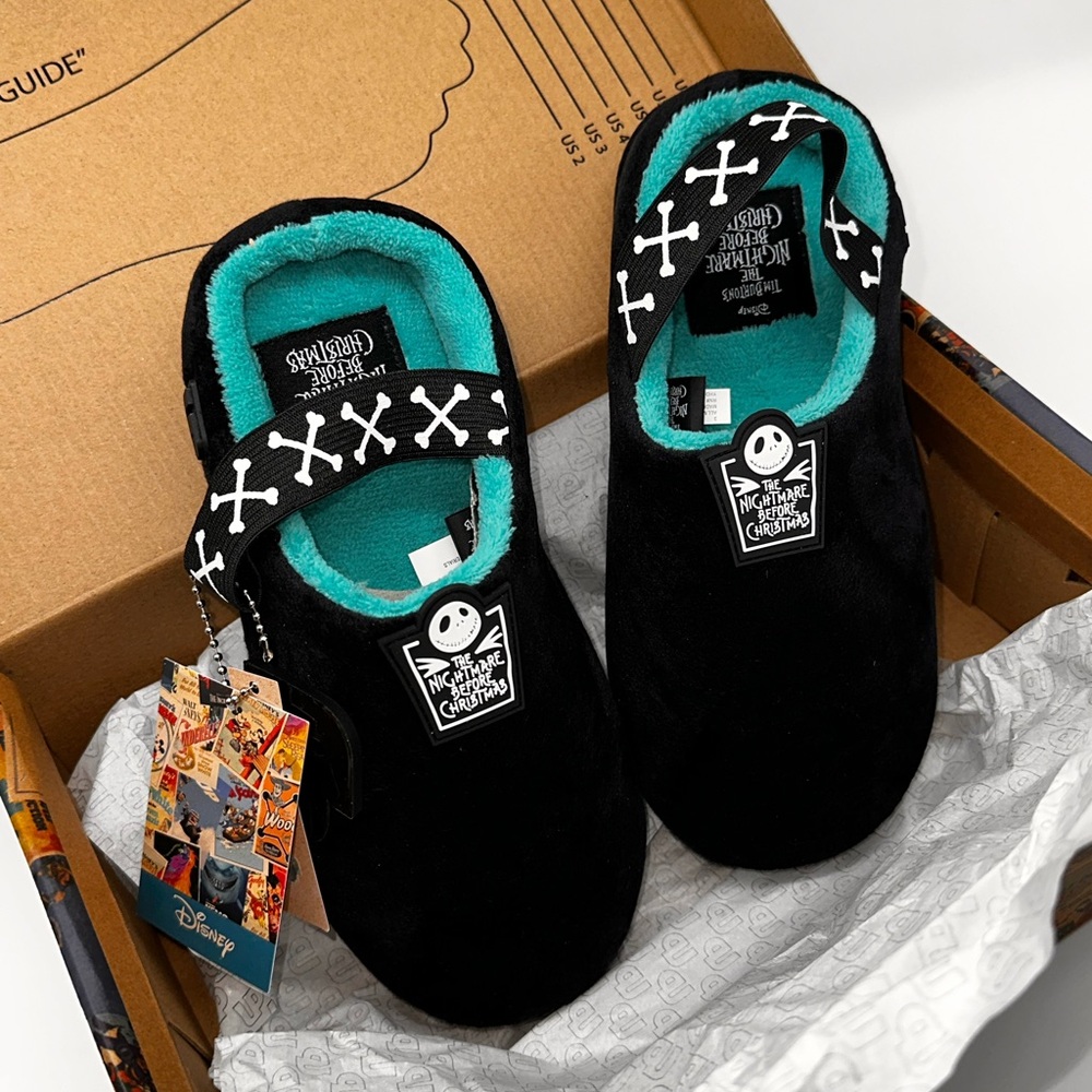 The Nightmare before Christmas kids slippers. Disney.